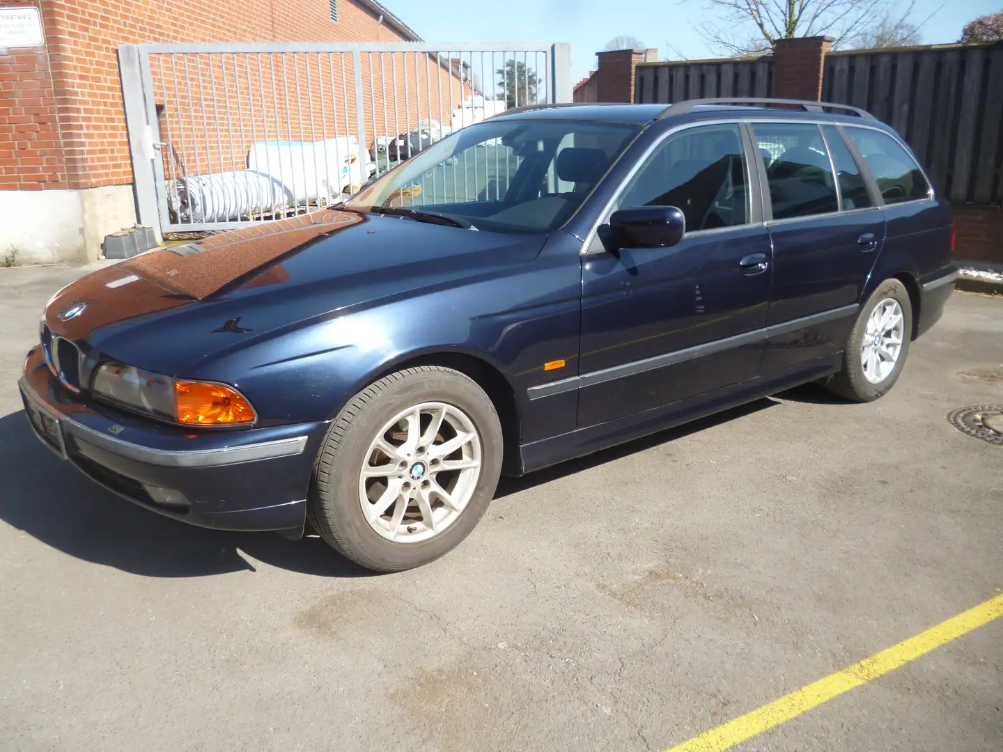 BMW 520 520i touring, PDC, Xenon, TÜV NEU Albastru - 2