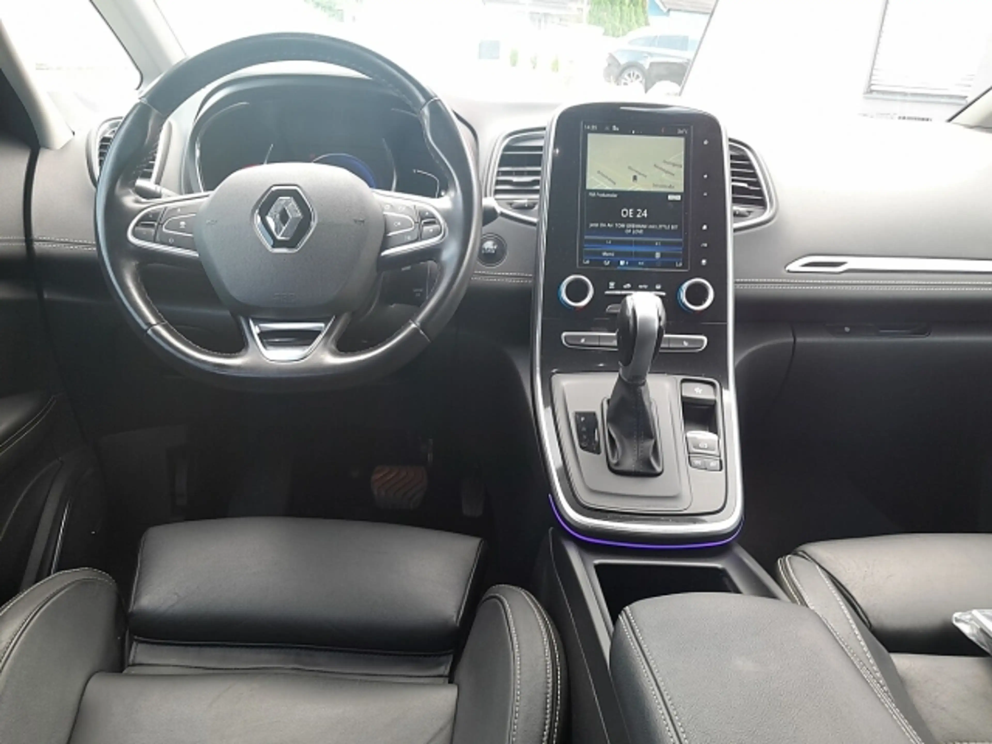 Renault Grand Scenic Grand Scenic dCi 160 BOSE Aut. LEDER+HUD+LED — photo 12