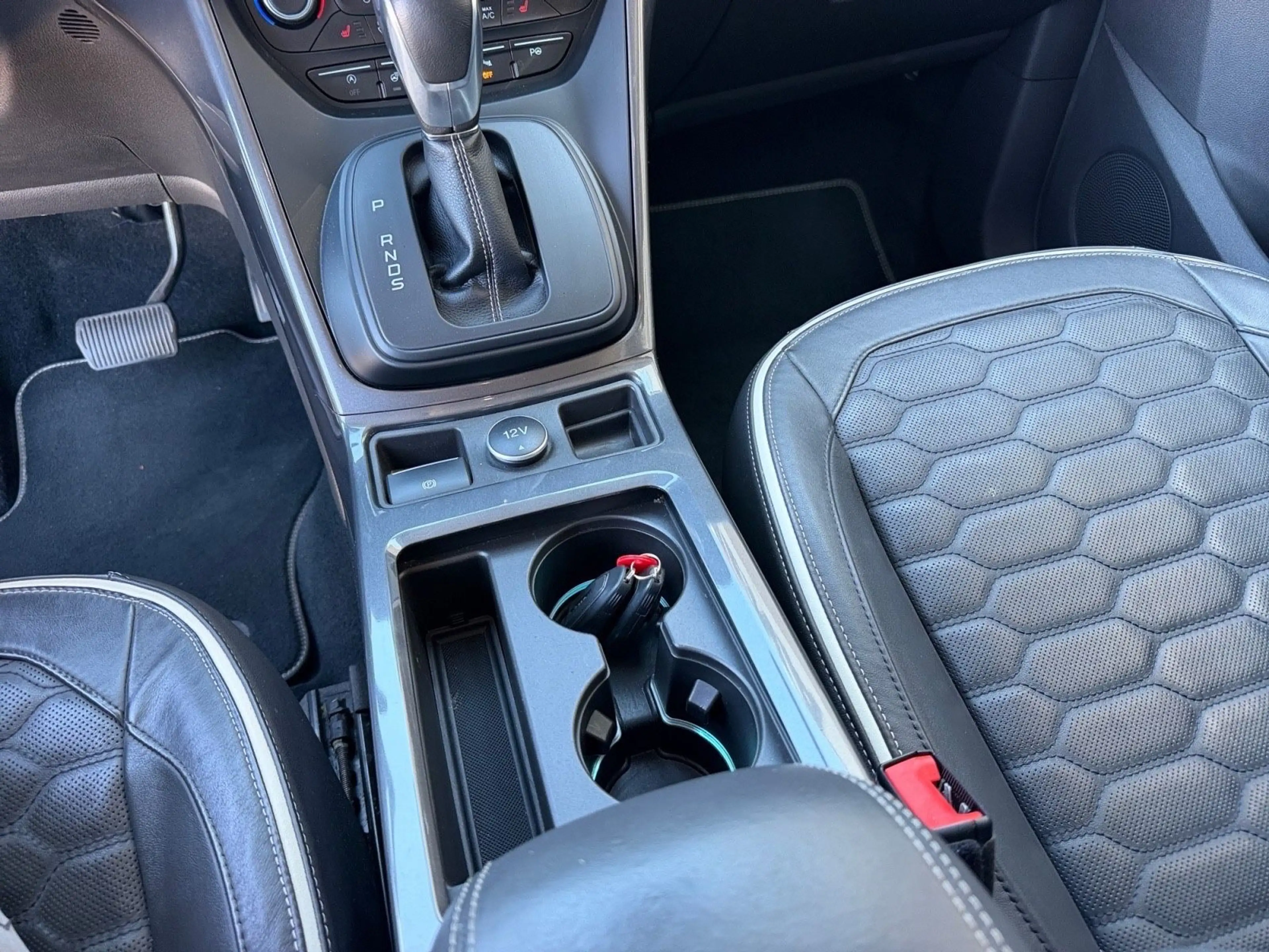 Ford Kuga Vignale 4x4 Navi Kamera Xenon — photo 13