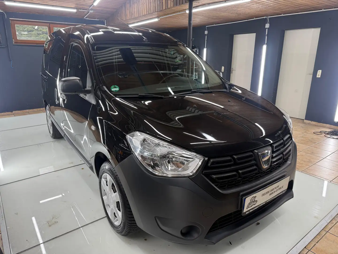 Dacia Dokker Dokker Express TCe 100 GPF Comfort Schwarz - 1