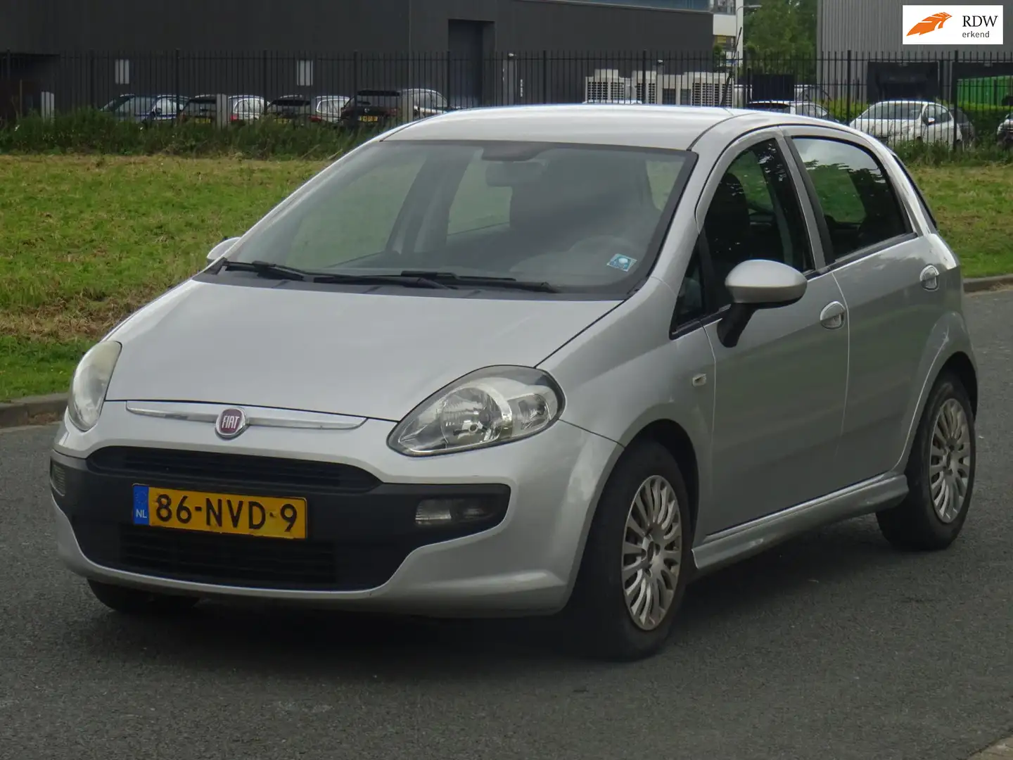 Fiat Punto Evo 1.3 M-Jet Dynamic 5-DEURS AIRCO/CRUISE/APK Grijs - 1