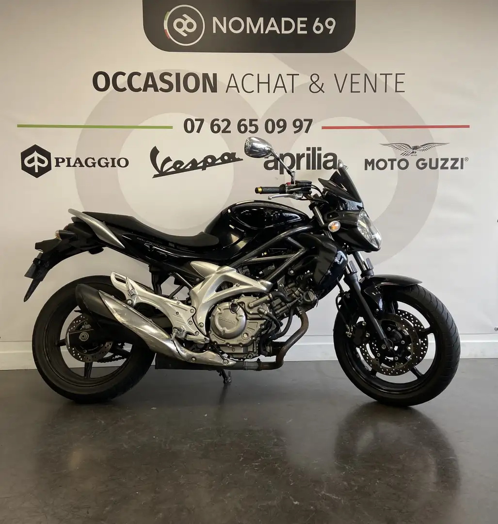 Suzuki Gladius 650 Noir - 1