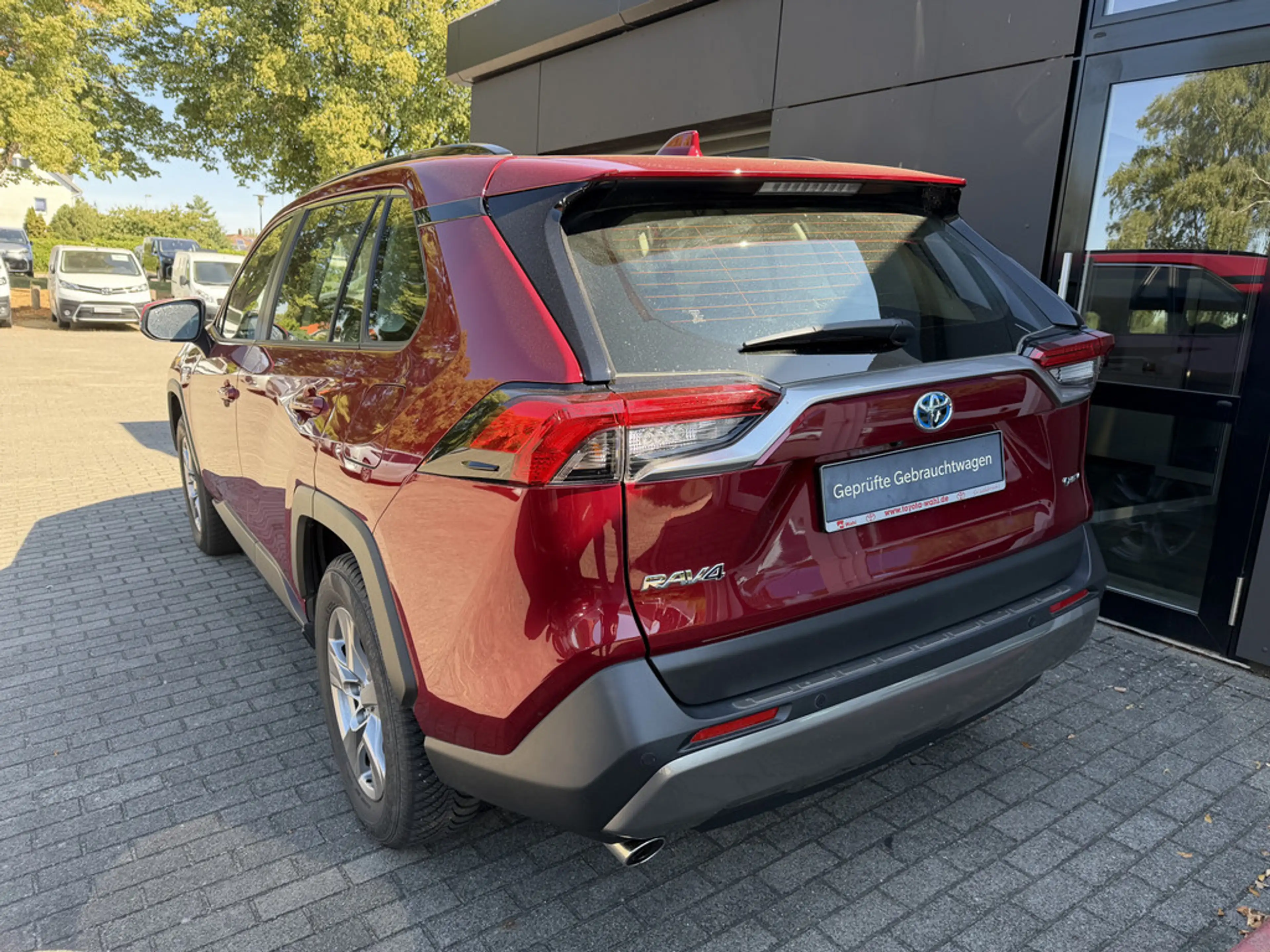 Toyota RAV 4 — photo 4