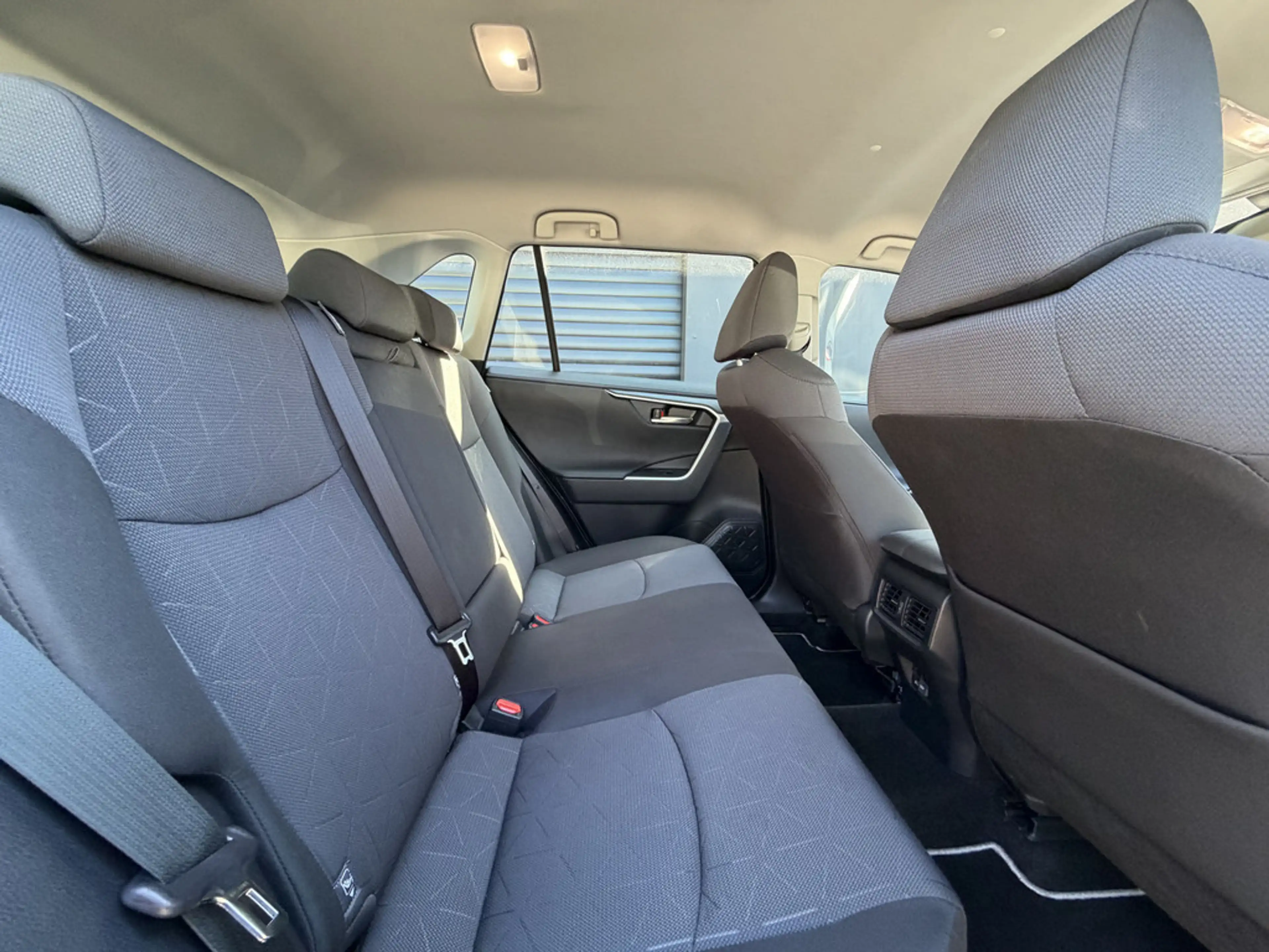 Toyota RAV 4 — photo 20