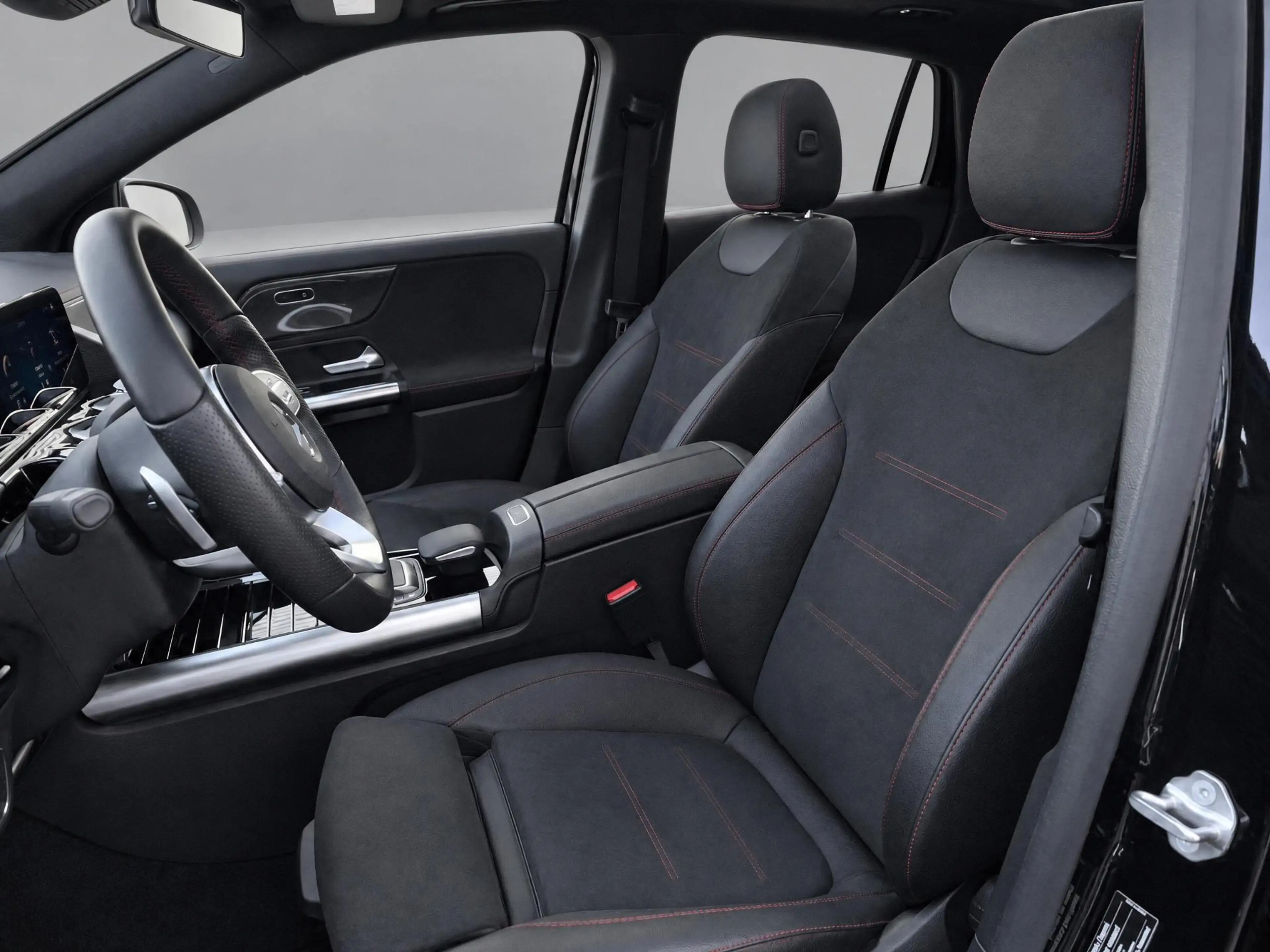 Mercedes-Benz GLA 250 e Business Solution AMG Limited — photo 7