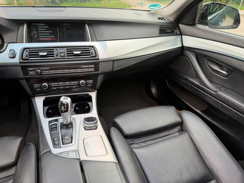 BMW 520 d xDrive Panorama Kamera Navi Head-Up — photo 12