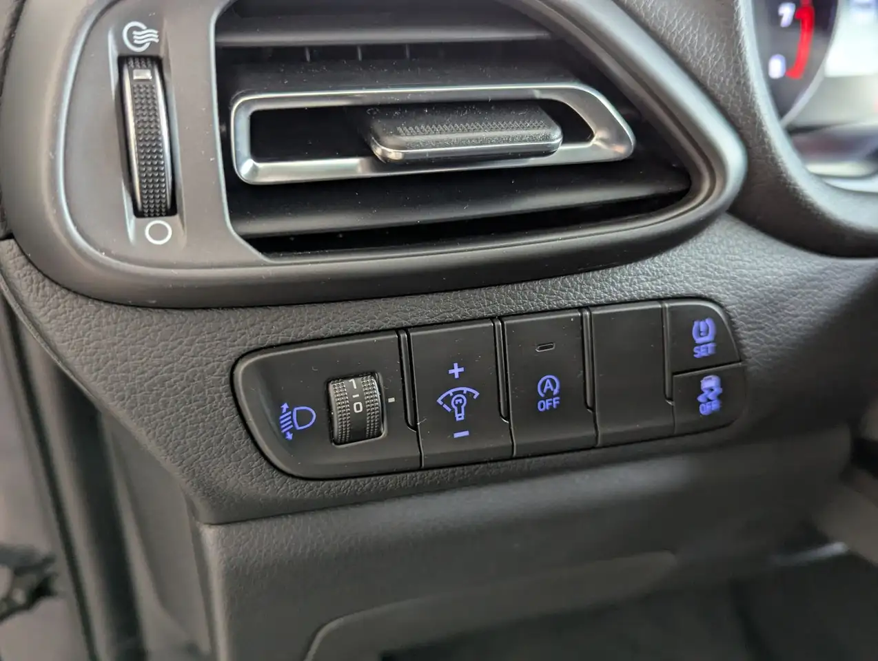 Hyundai i30 1.5 T-GDI DCT Trend MHEV Cam Navi LED-Paket, миниатюра 23
