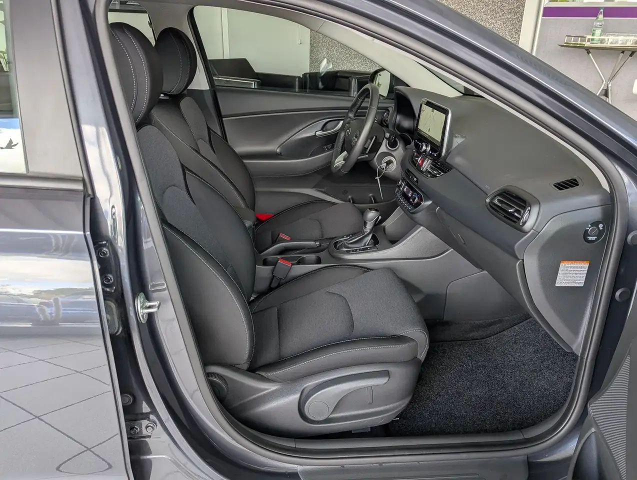 Hyundai i30 1.5 T-GDI DCT Trend MHEV Cam Navi LED-Paket, миниатюра 13