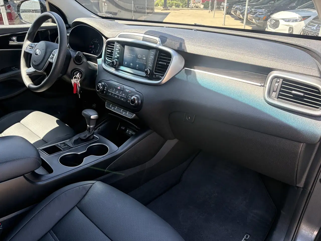 Kia Sorento снимка Kia Sorento