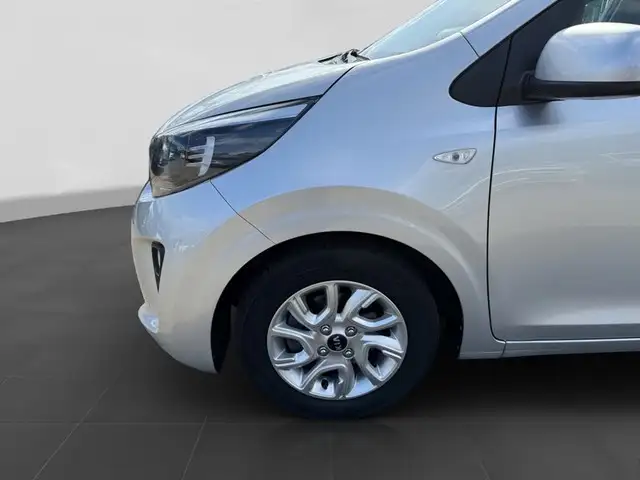 Kia Picanto view 7