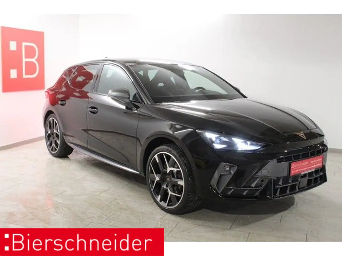 CUPRA Leon 1.5 TSI DSG VZ e-hybrid 19 PANO MATRIX SENN Černá - 1