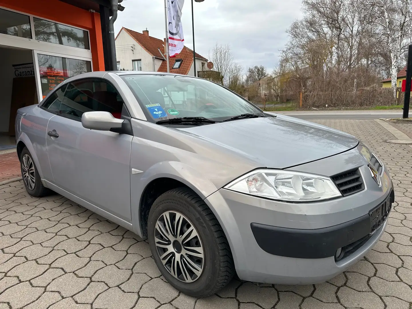 Renault Megane Authentique II Coupe / Cabrio Beige - 1