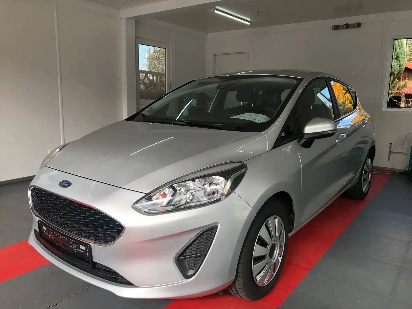 Ford Fiesta 1.5 DI Trend Silber - 2