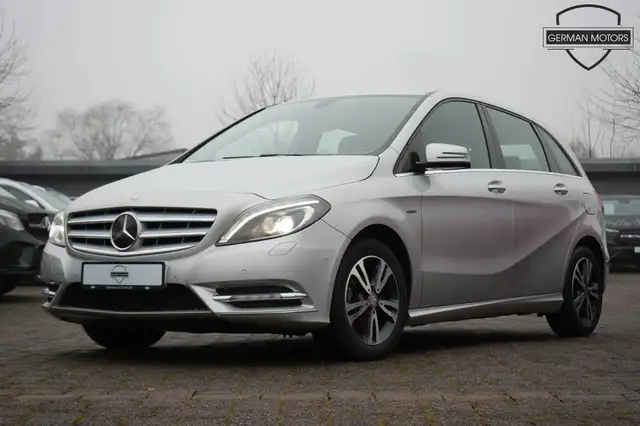 Mercedes-Benz B 180 CDI BlueEfficiency BI-XENON|NAVI|TEMPOMAT