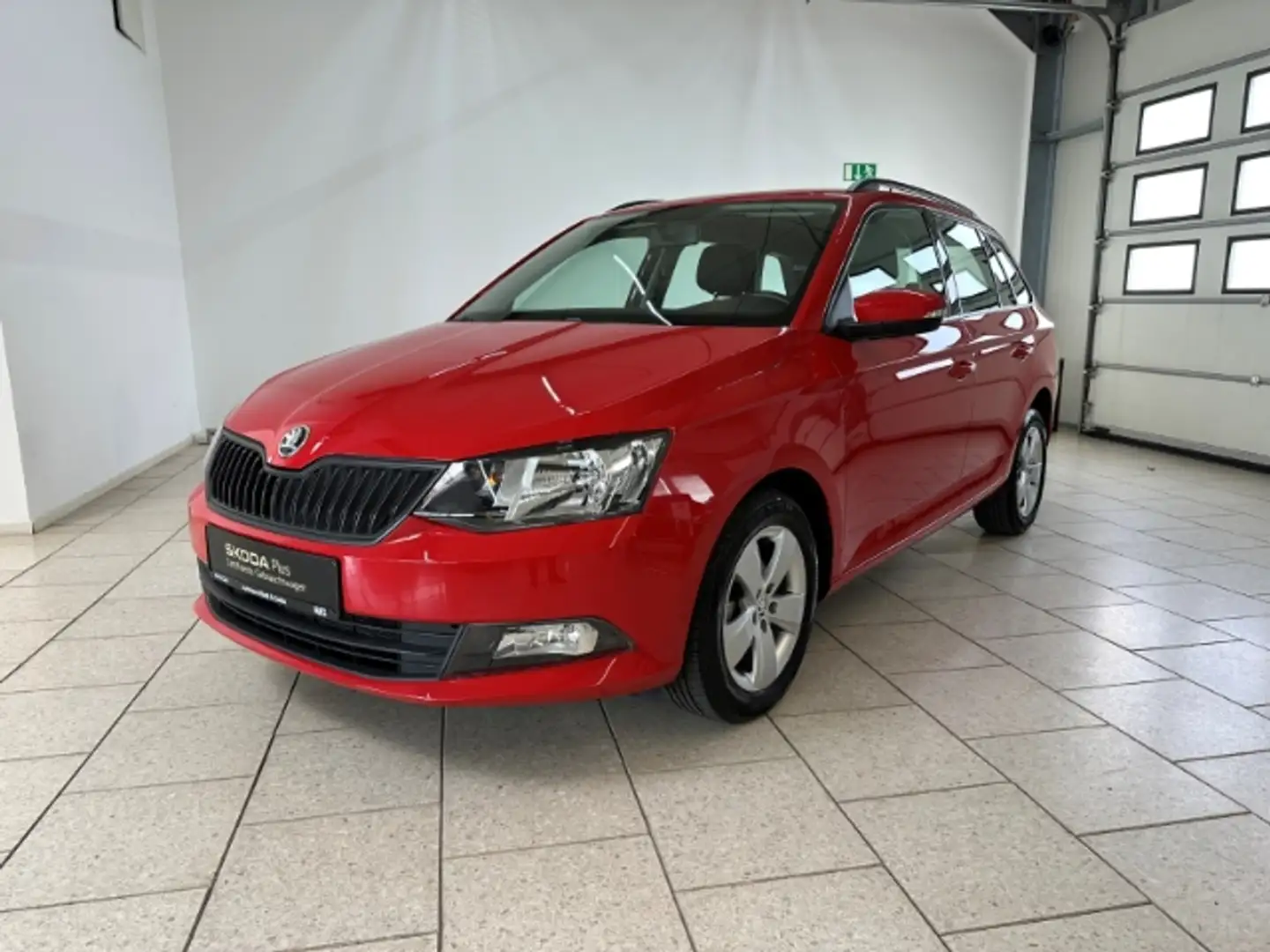 Skoda Fabia Combi Active 1.0 TSI Klima eFH Radio Alu Rot - 2