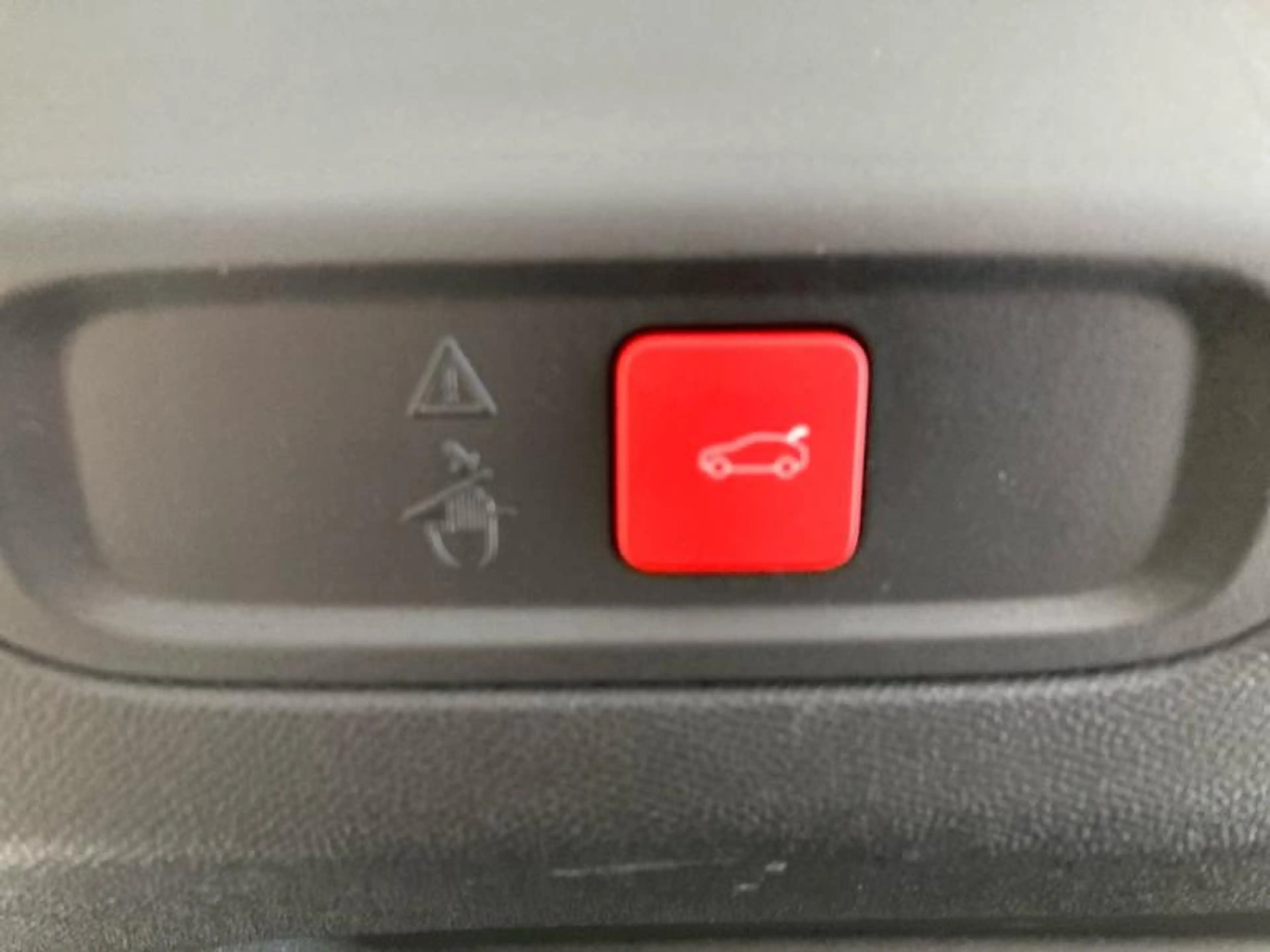 Peugeot 408 GT — photo 11