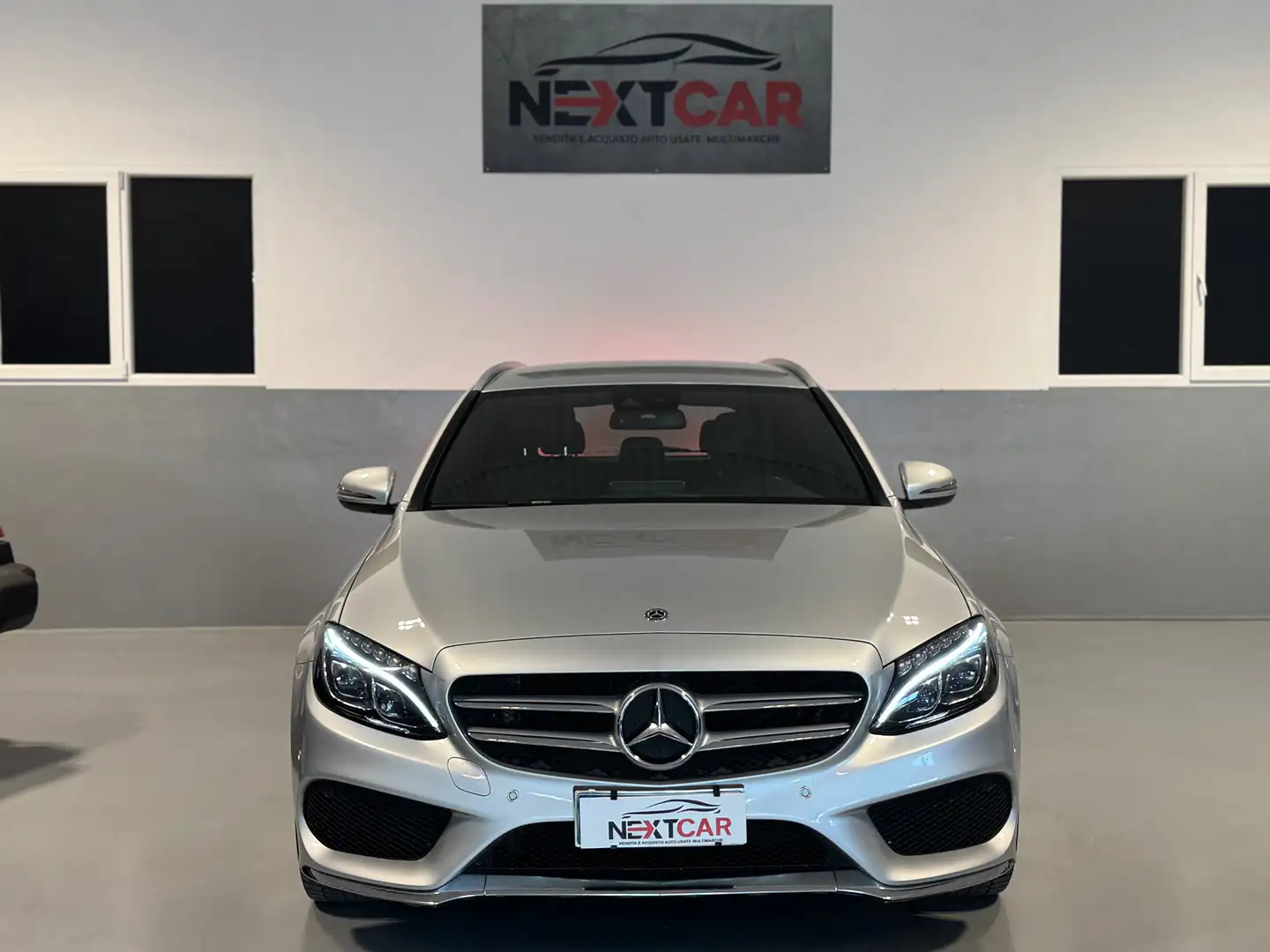 Mercedes-Benz C 220 C Premium AMG LINE ! Grau - 2