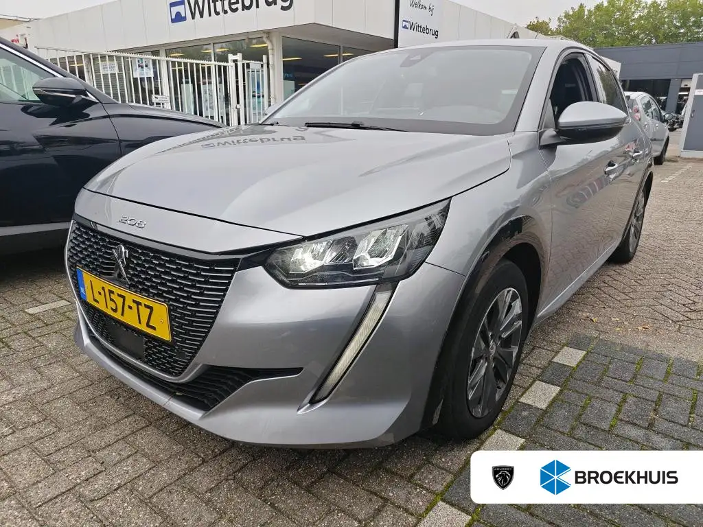 Peugeot e-208 2021 из Европы — купить под ключ