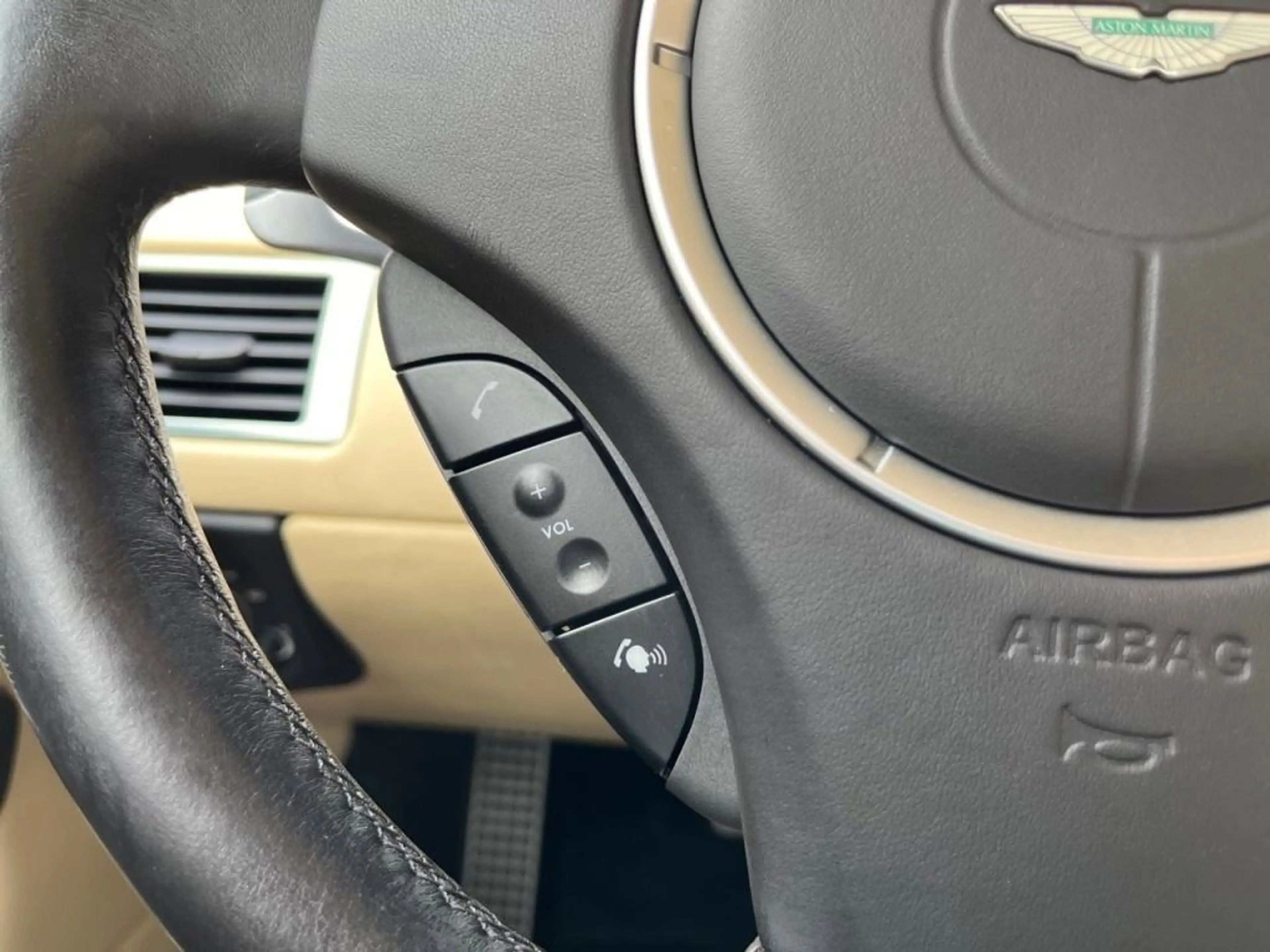 Aston Martin DB9 5.9 V12 Touchtronic 1e eigenaar Origineel Nederlan — photo 12