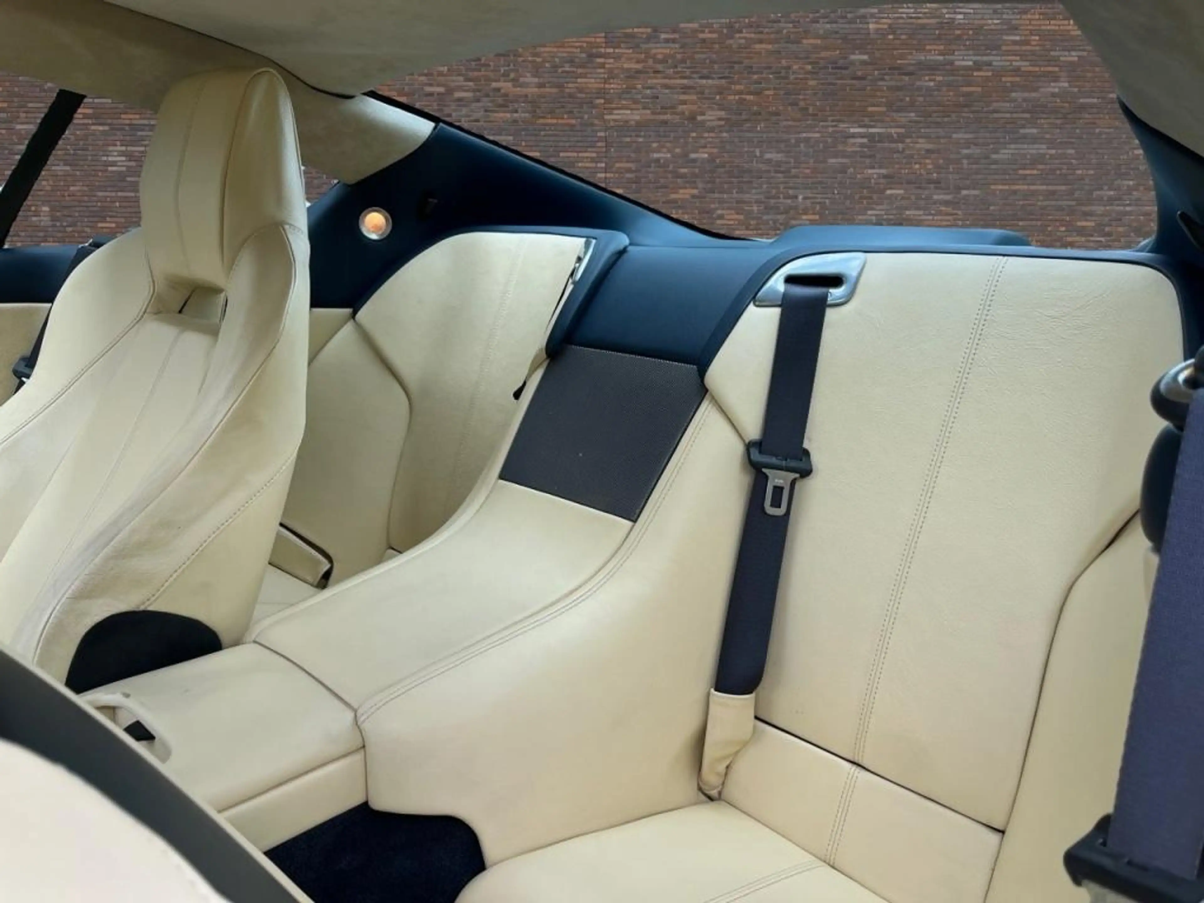 Aston Martin DB9 5.9 V12 Touchtronic 1e eigenaar Origineel Nederlan — photo 6