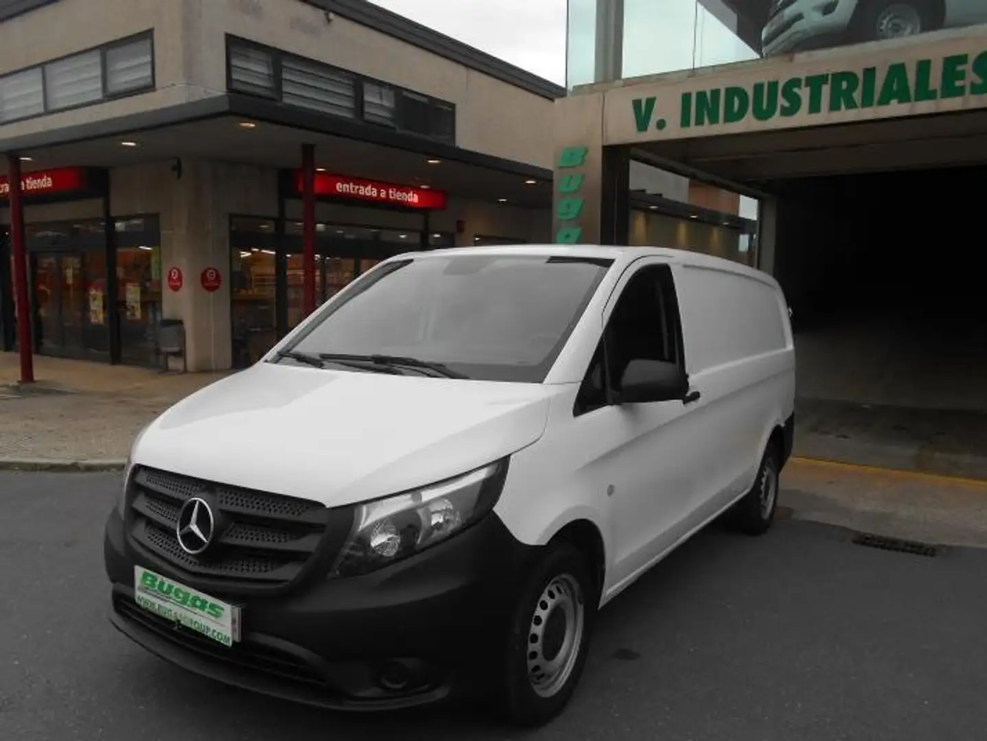 Mercedes-Benz Vito MERCEDES-BENZ 114 CDI 140 CV AUTOMATICO FURGO Blanco - 1