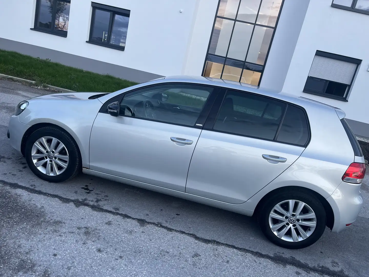 Volkswagen Golf Comfortline 2,0 TDI DPF - 1