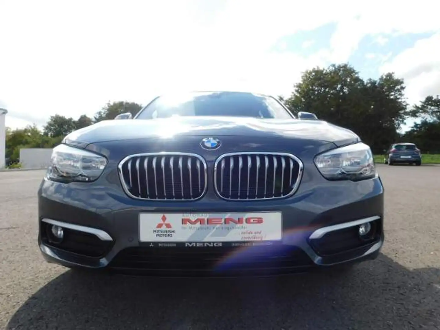 BMW 118 I Grau - 2