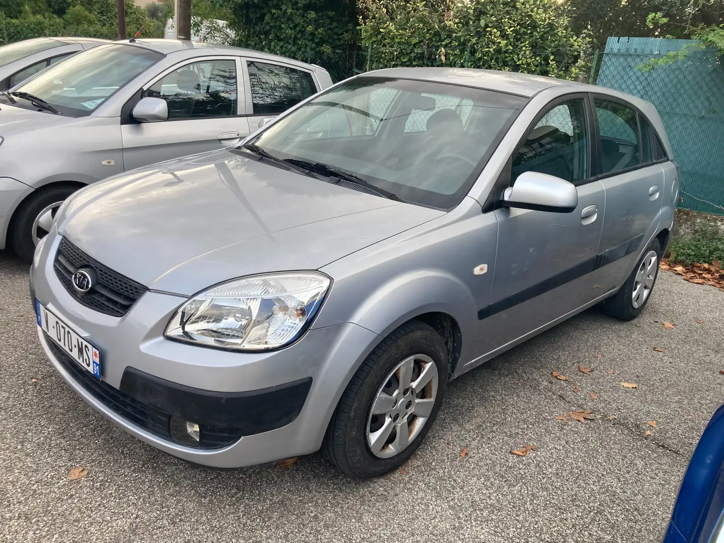 Kia Rio Rio 1.5 CRDi LX Gümüş rengi - 1