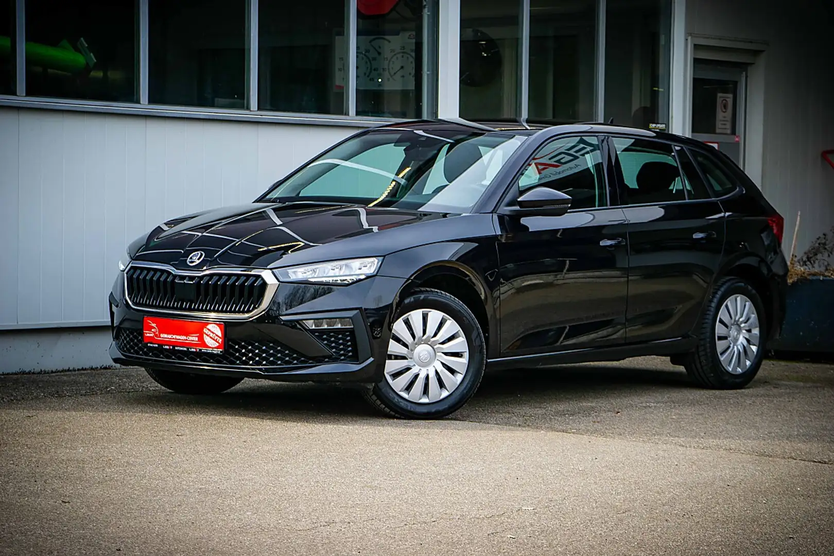 Skoda Scala 1,0 TSI Essence DSG *LED*SITZHEIZUNG* Schwarz - 2