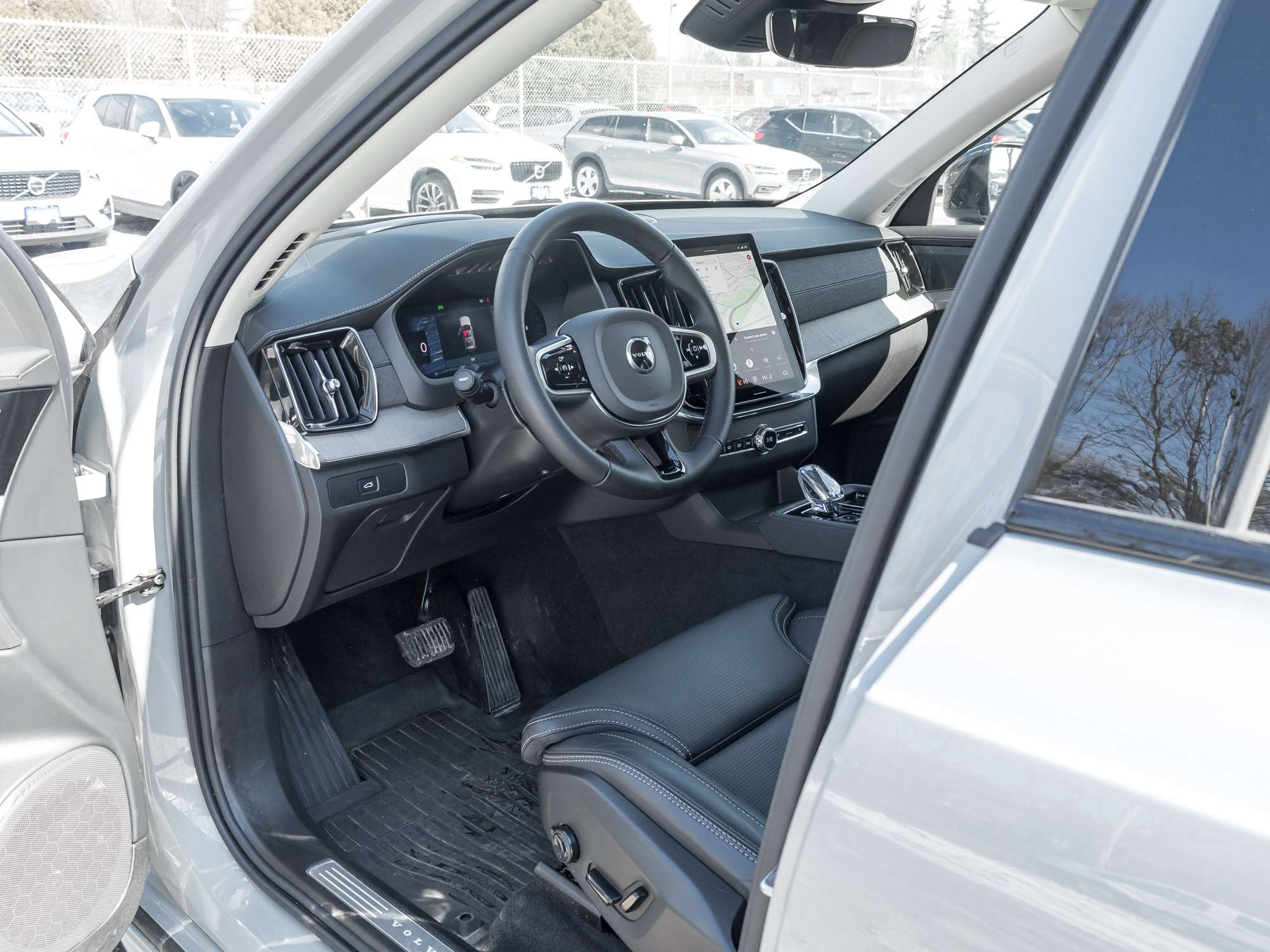 2026 Volvo XC90 B6 AWD ULTRA |LIKE NEW |VOLVO CPO |HARMAN KARDON thumb 8