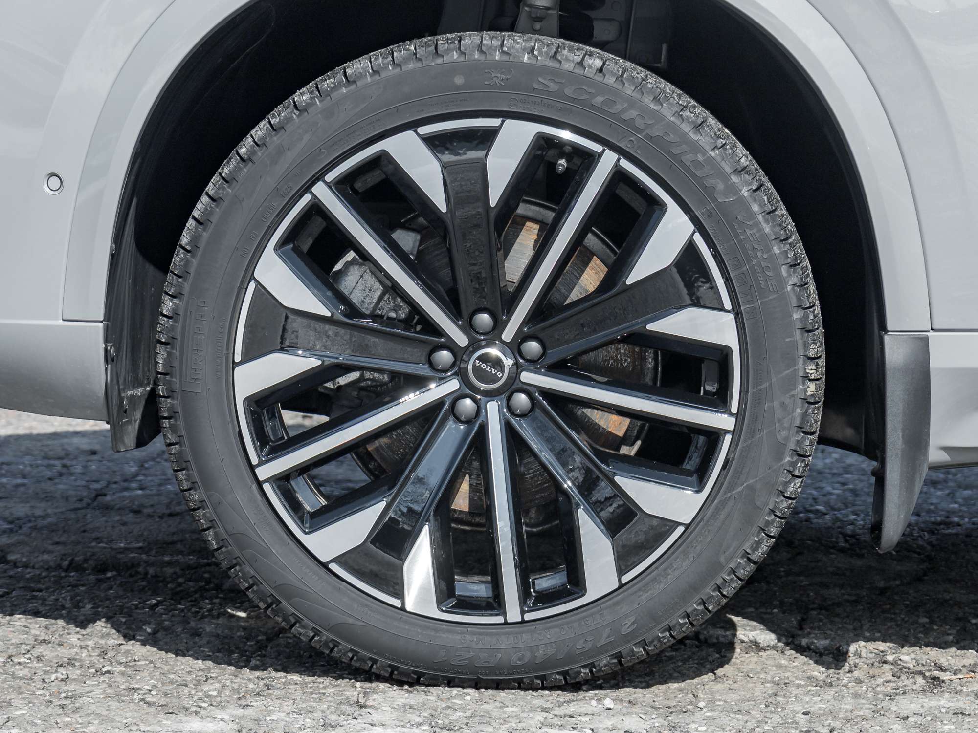 2026 Volvo XC90 B6 AWD ULTRA |LIKE NEW |VOLVO CPO |HARMAN KARDON alt 5