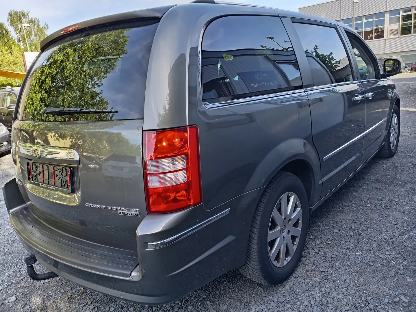 Chrysler Grand Voyager 2.8 CRD Limited 7 Sitze Brun - 1