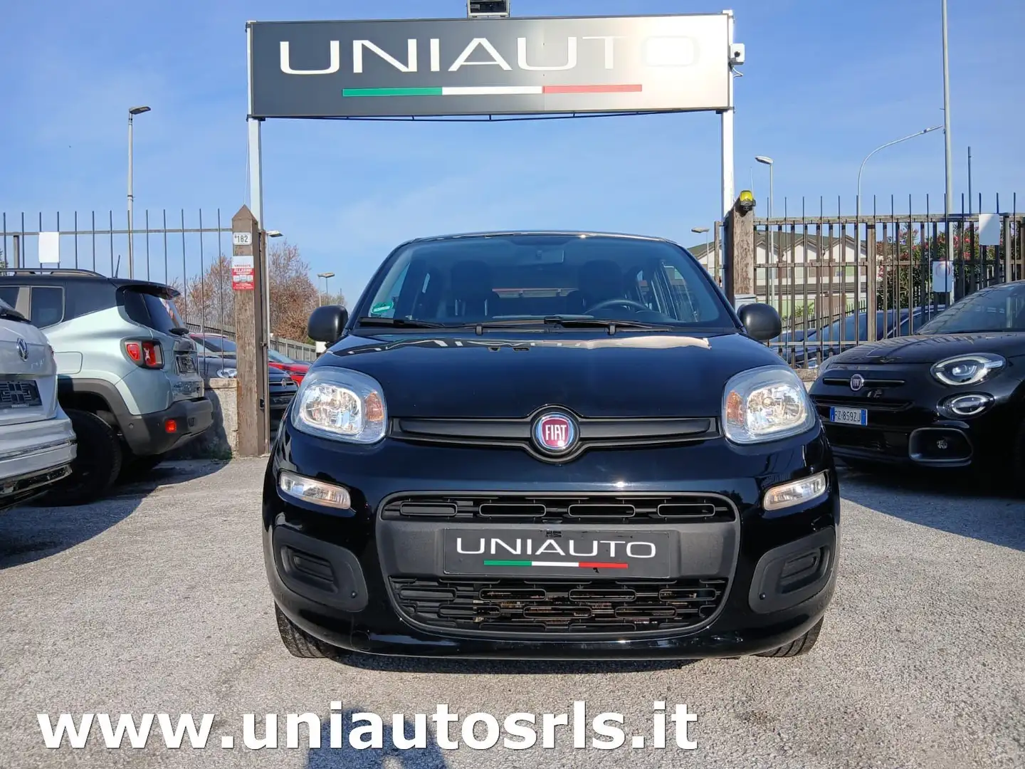Fiat New Panda 1.2 LOUNGE Negro - 1