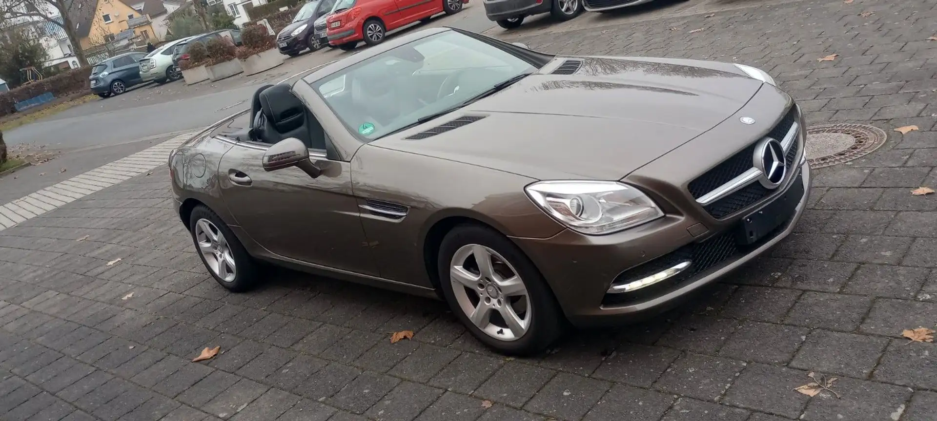 Mercedes-Benz SLK 200 Leder Airscarf Navi Panoramadach Grau - 2