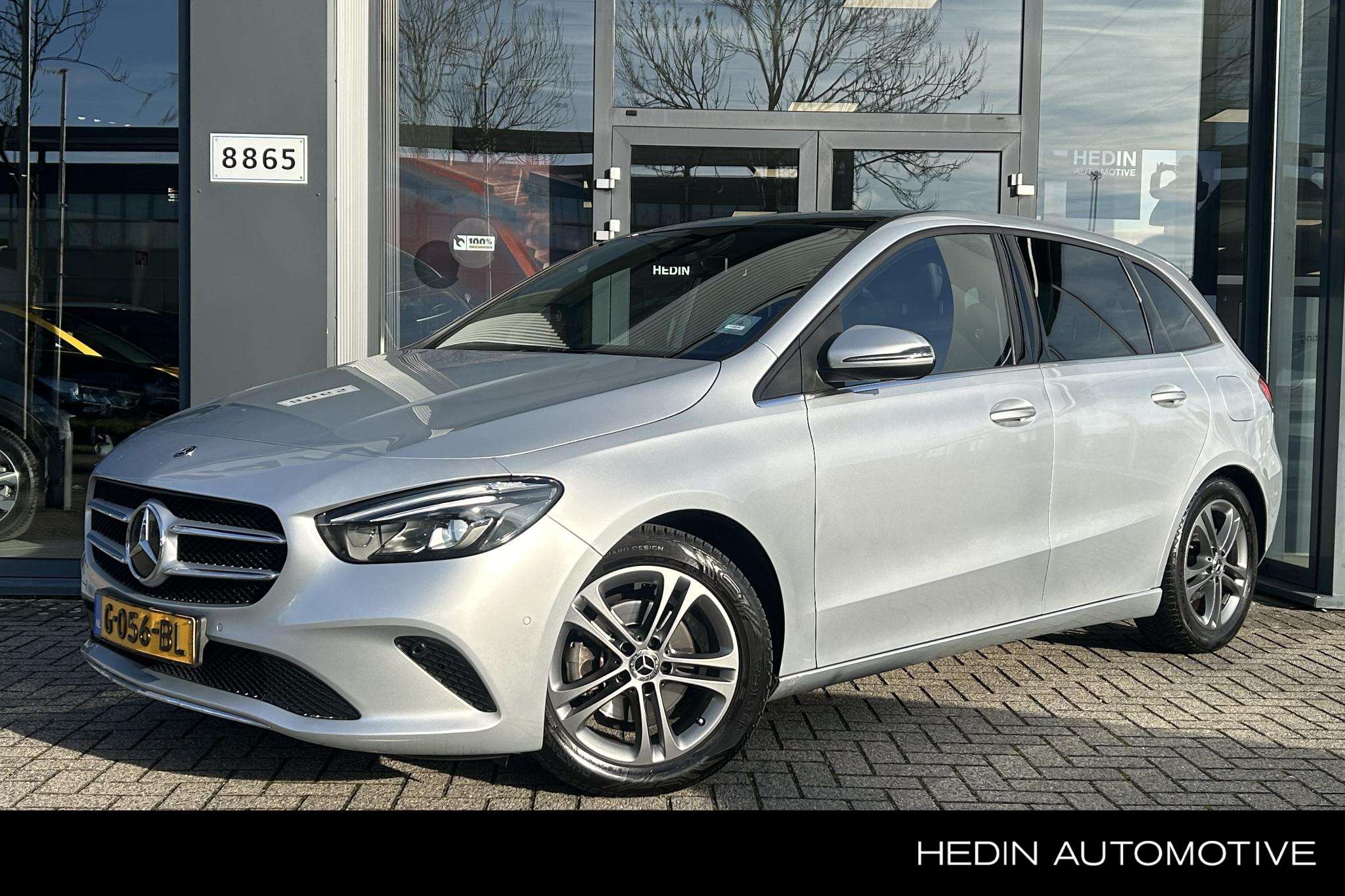 Mercedes-Benz B 180