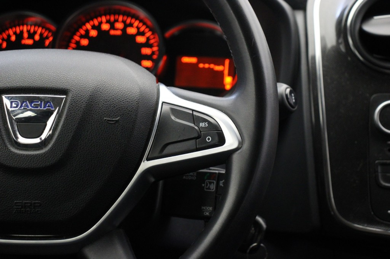 Dacia Sandero 1.0 SCe Laureate - Airco, Cruise — photo 18