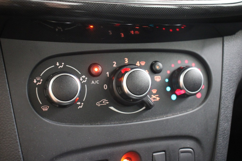 Dacia Sandero 1.0 SCe Laureate - Airco, Cruise — photo 23