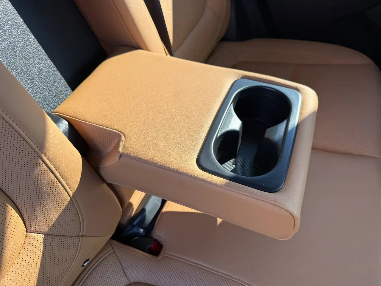 Kia Seltos снимка Kia Seltos