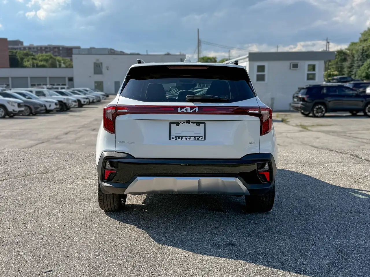 Kia Seltos снимка Kia Seltos