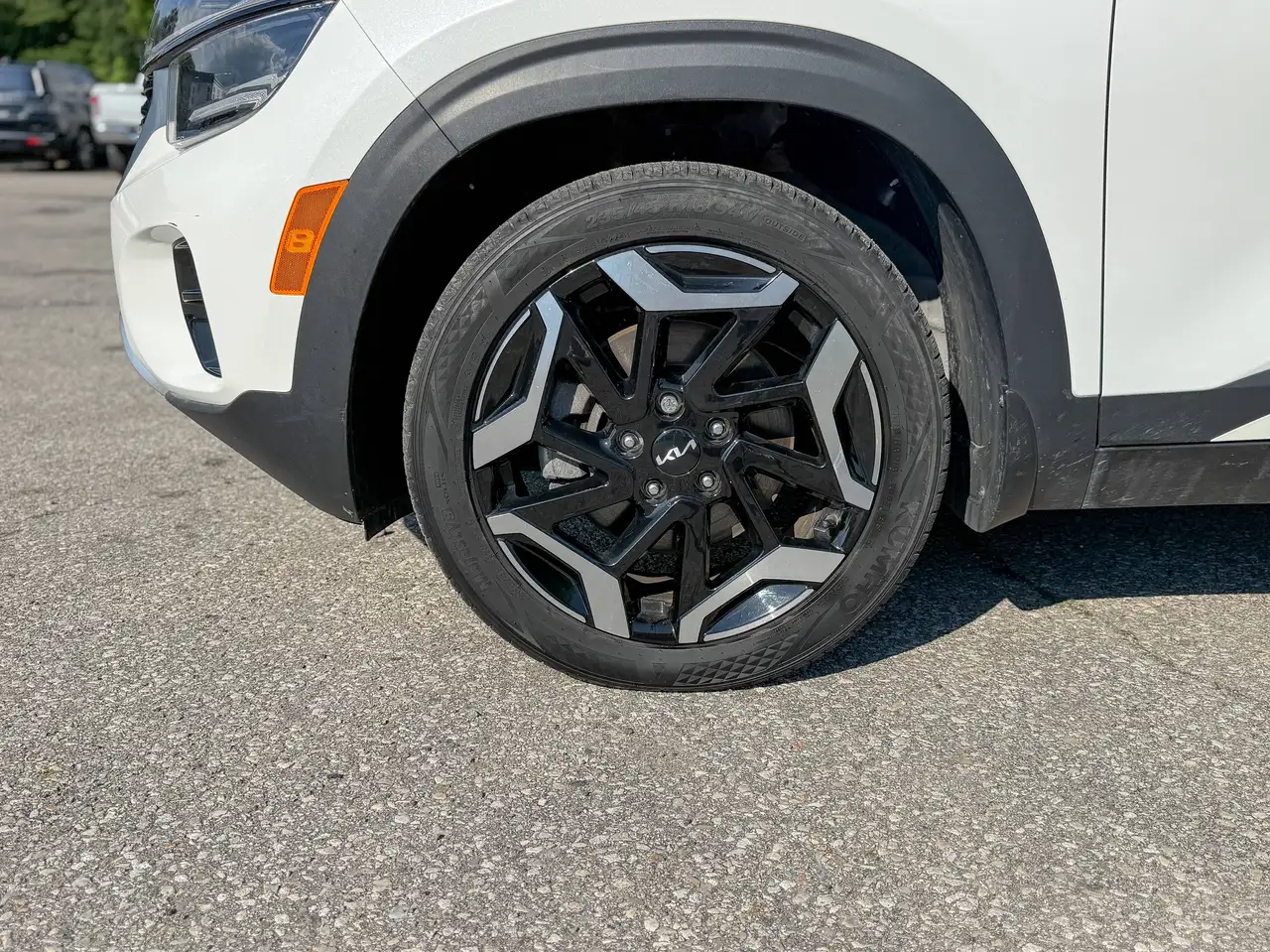 Kia Seltos снимка Kia Seltos