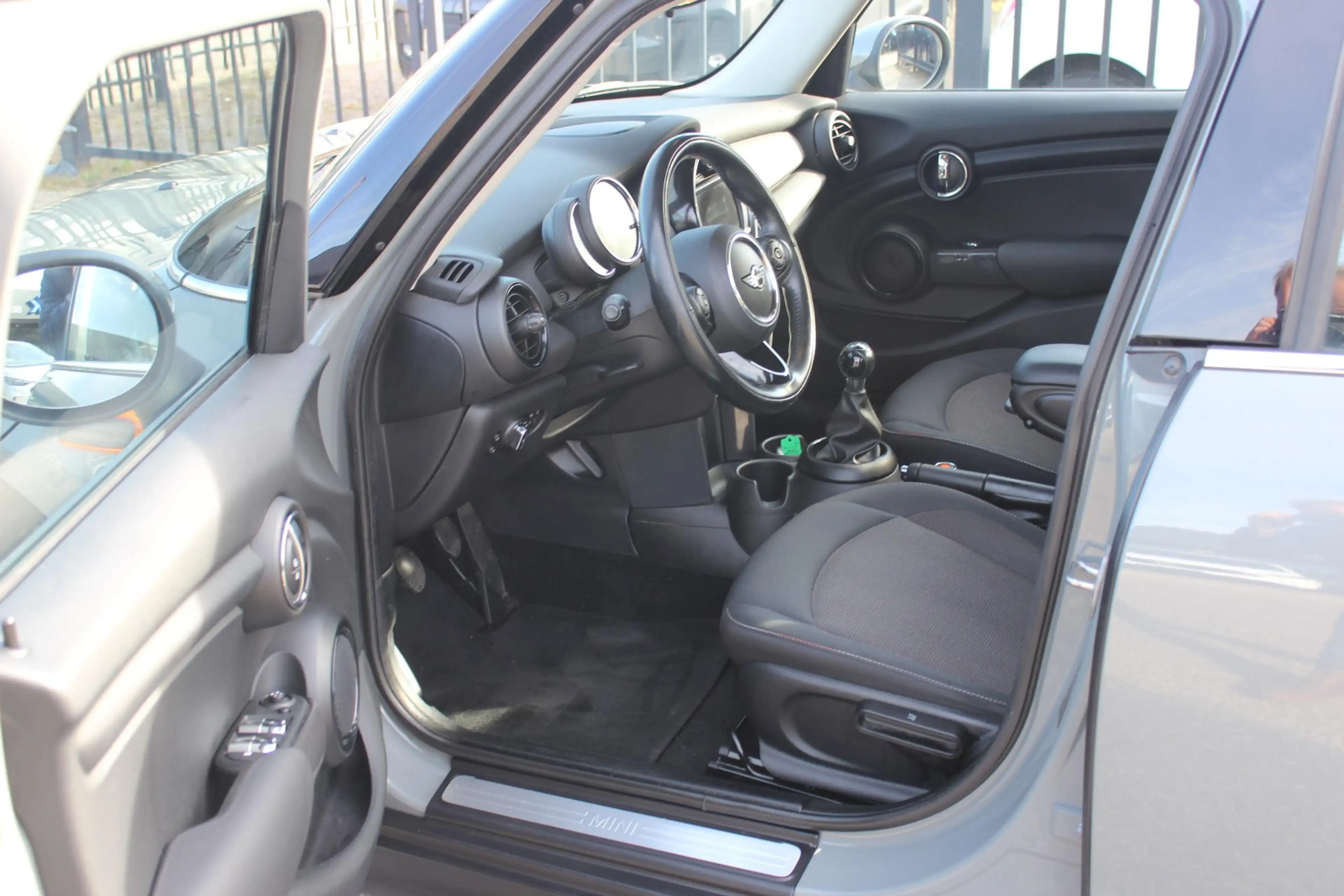 MINI One 5-Deurs 1.2 Pepper Business, Navigatie, Airco! — photo 3
