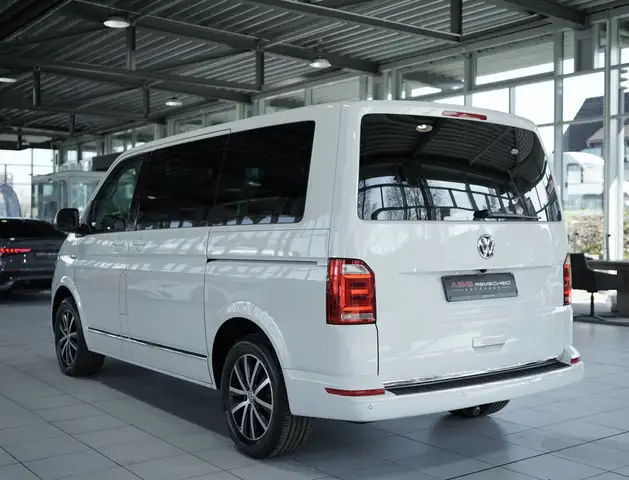 Volkswagen Multivan view 10