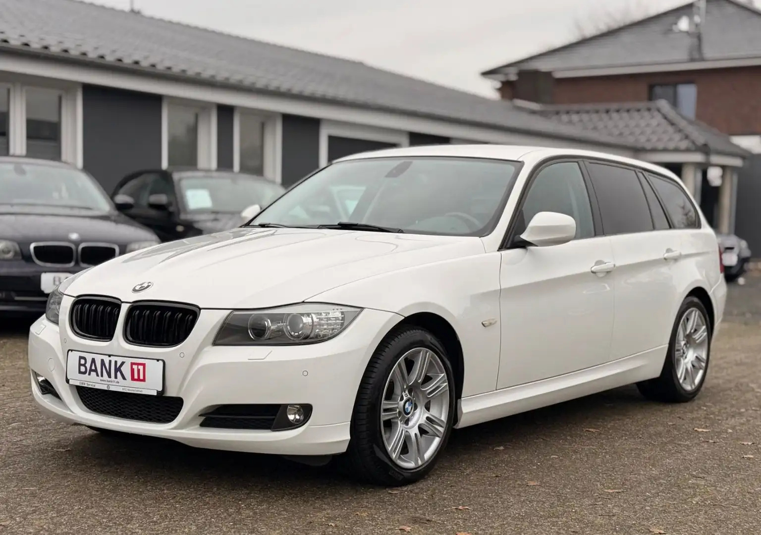 BMW 320 d Aut. E91 EMW Selection Xenon Leder SHz Blanc - 1