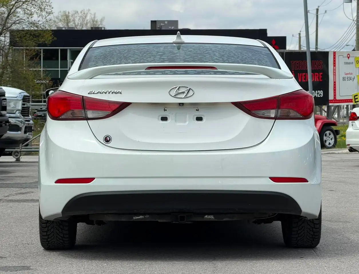 Hyundai ELANTRA снимка Hyundai ELANTRA