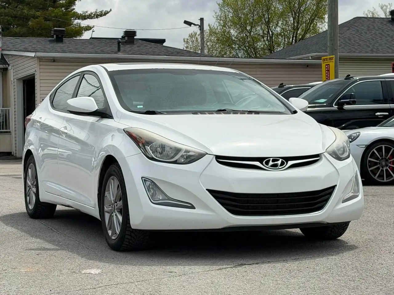 Hyundai ELANTRA снимка Hyundai ELANTRA