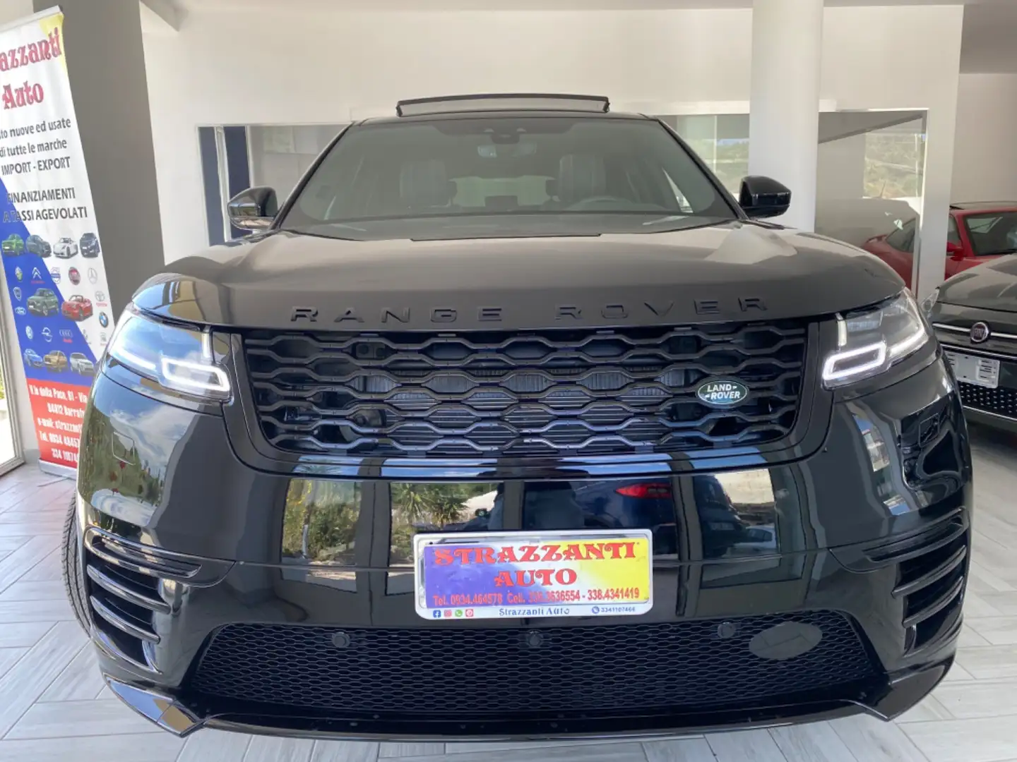 Land Rover Range Rover Velar Range Rover Velar 2.0D I4 240 CV R-Dynamic HSE Schwarz - 2
