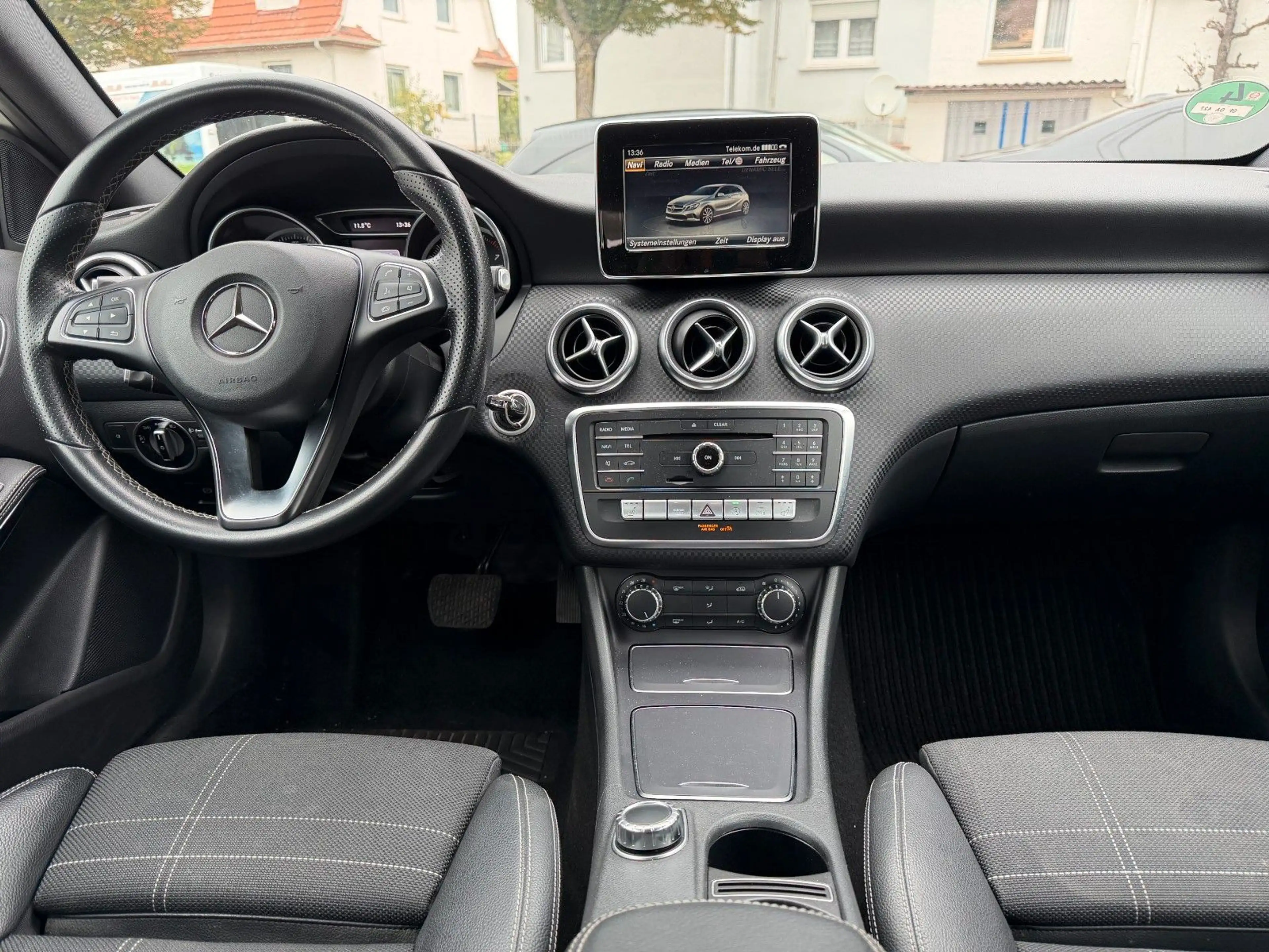 Mercedes-Benz A 180 A A 180 BlueEfficiency — photo 14
