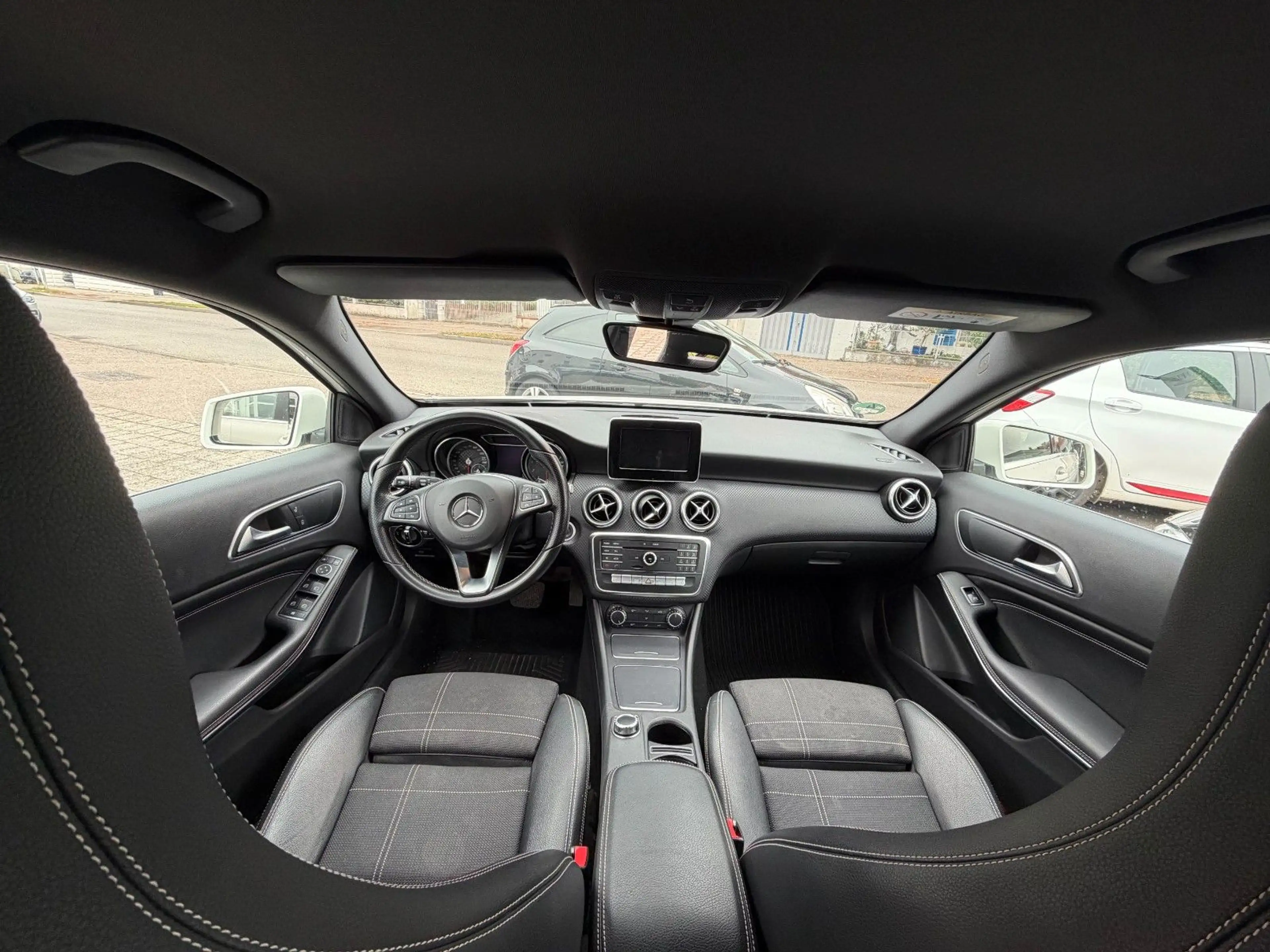 Mercedes-Benz A 180 A A 180 BlueEfficiency — photo 11