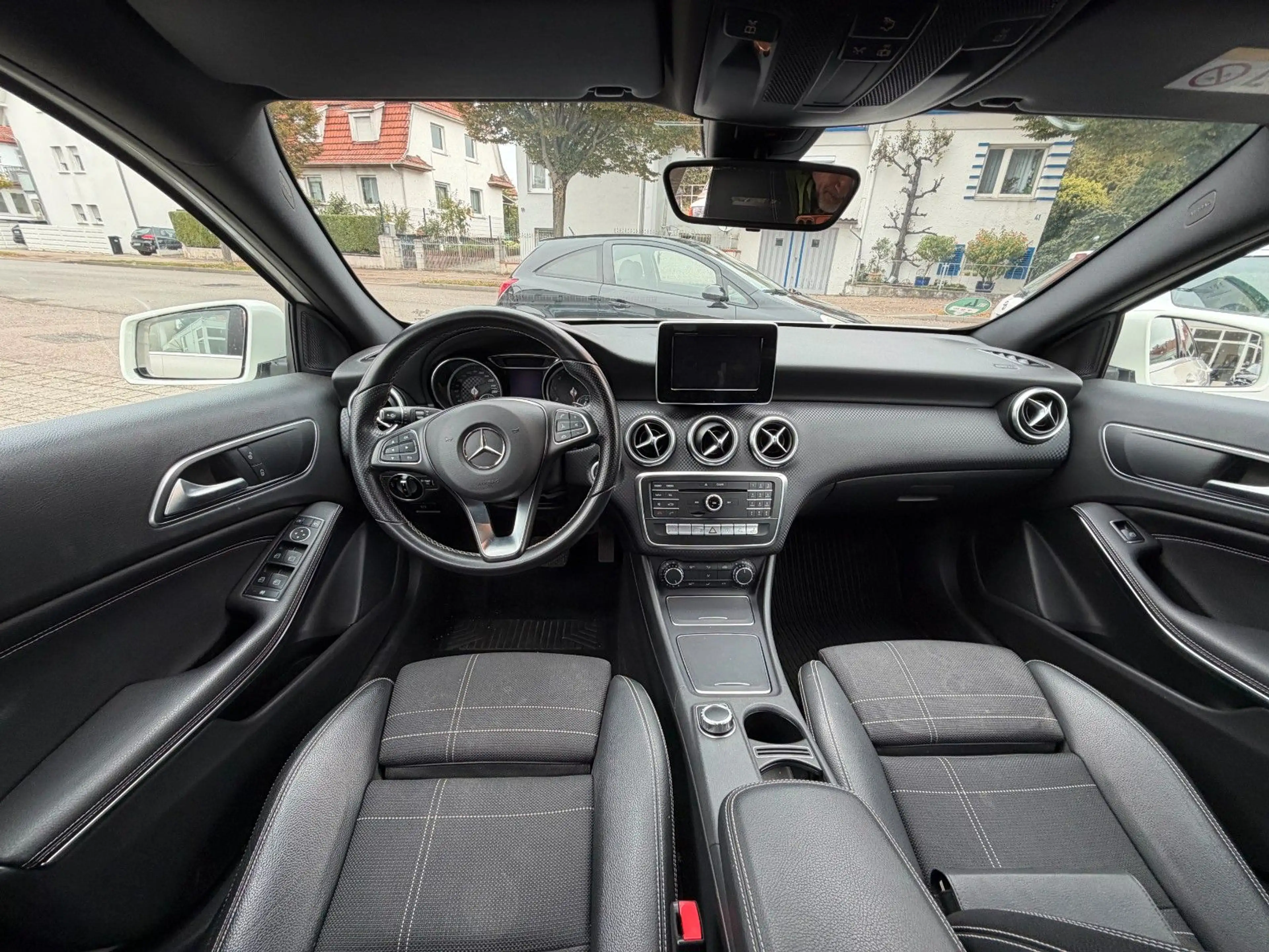 Mercedes-Benz A 180 A A 180 BlueEfficiency — photo 15