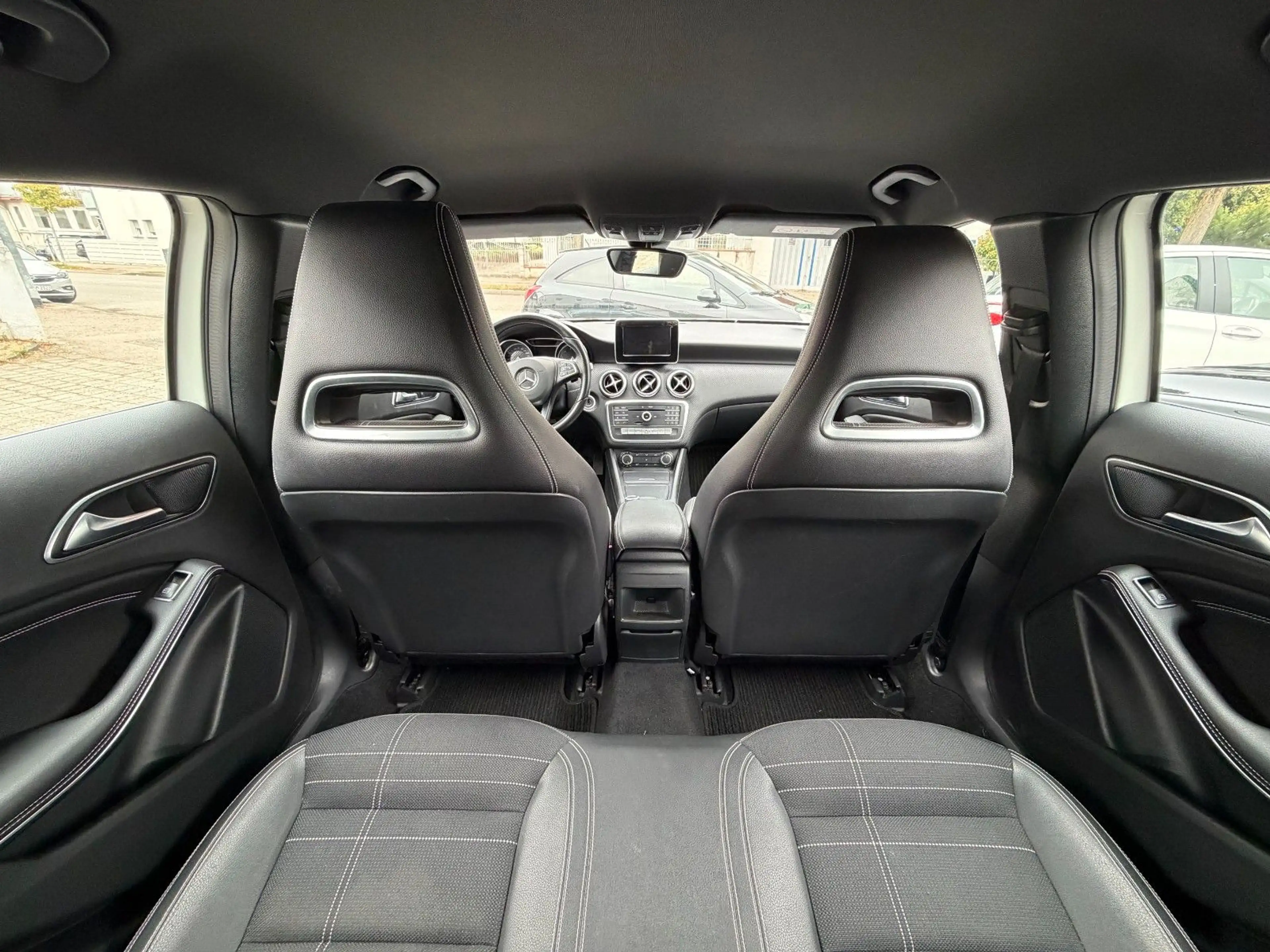 Mercedes-Benz A 180 A A 180 BlueEfficiency — photo 12